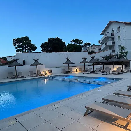 De Prestige En Bord De Apartment Royan